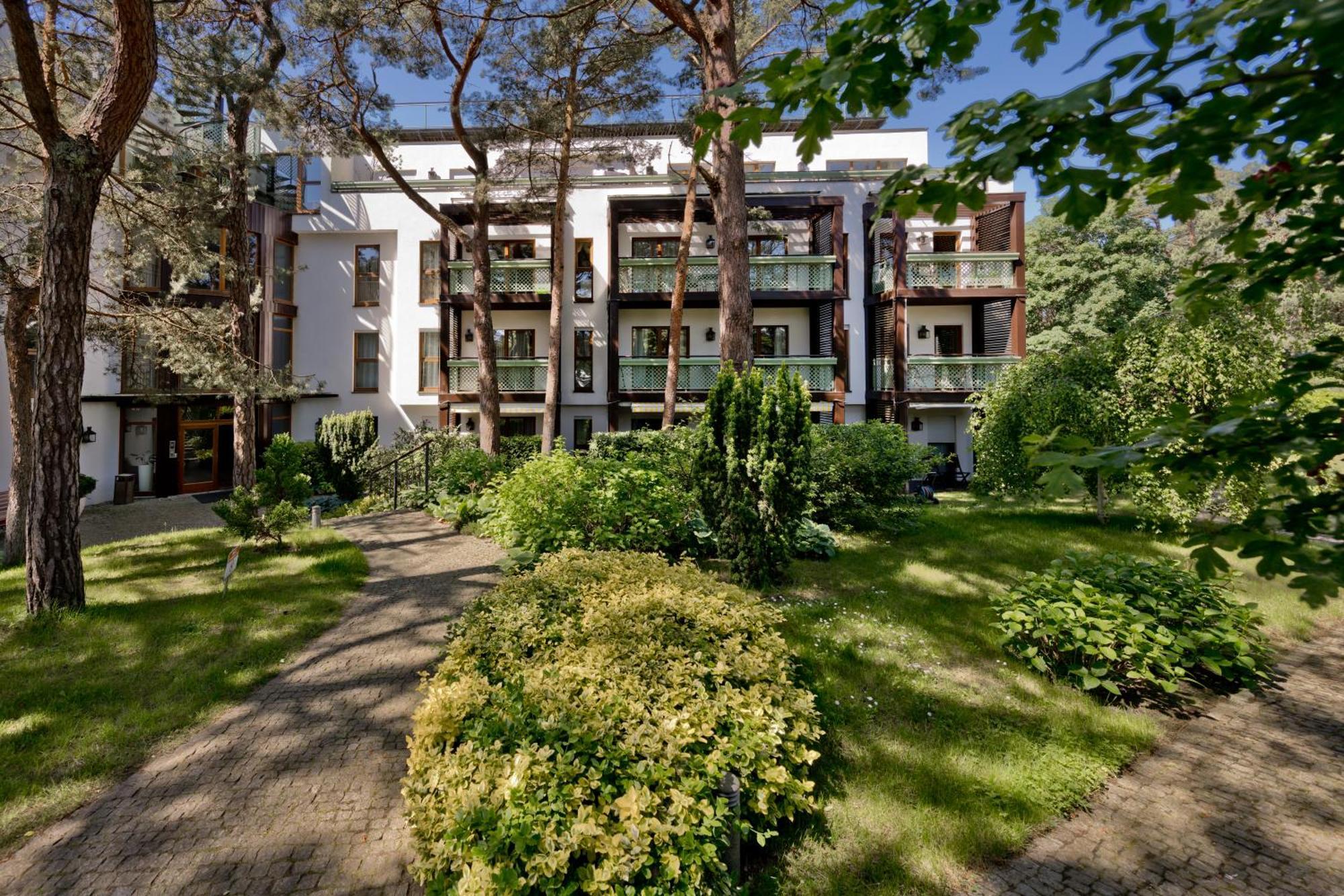 Blueapart Apartamenty Jurata Buitenkant foto